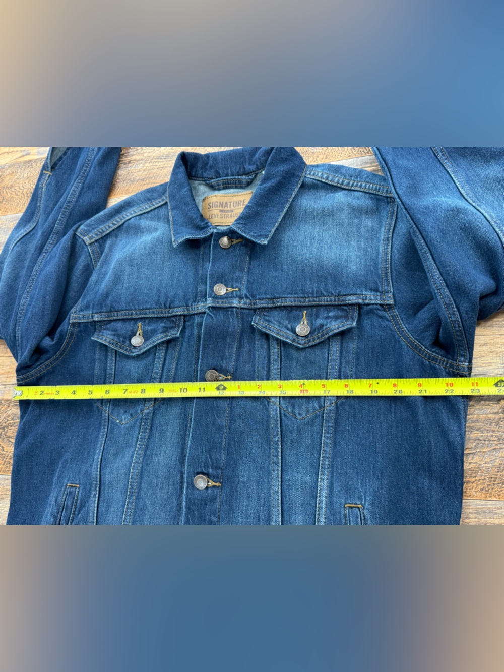 Signature by Levi Strauss Men's Button-up Denim Truckers Jacket, Size Medium - Picture 2 of 10